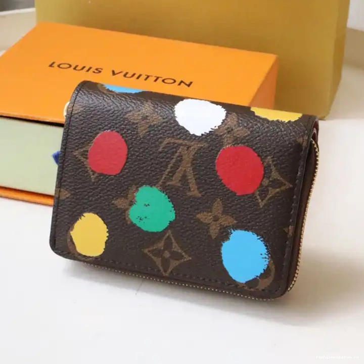Fashionrepsfam ru 2304DJ0017 LV Bag 0702